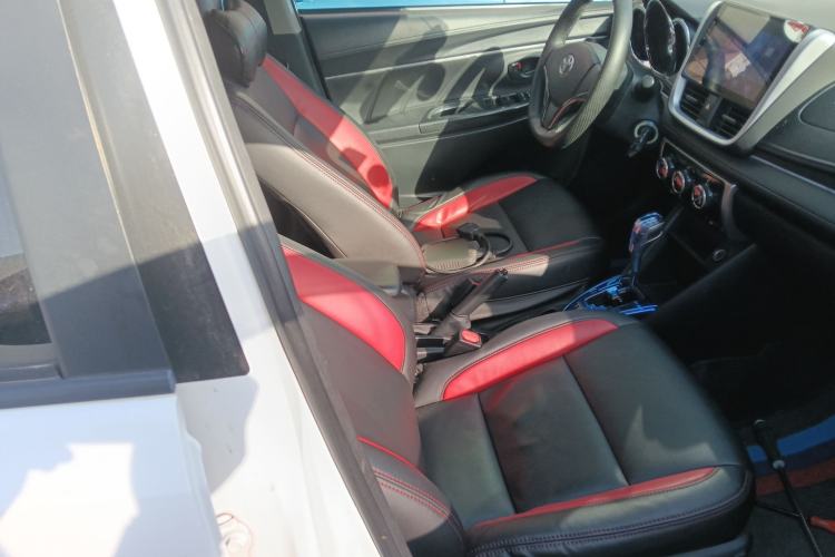 Used Toyota YARiS L Zhi Xuan 2017 1.5E CVT Enhanced Performance Edition Right Front Seat