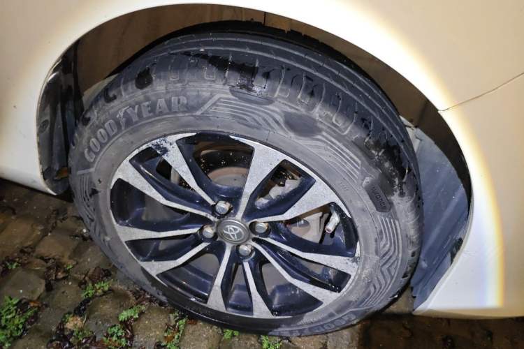 Used Toyota YARiS L Zhi Xuan 2017 1.5E CVT Enhanced Performance Edition Right Front Wheel Hub