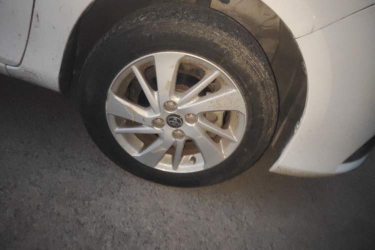 Used Toyota YARiS L Zhi Xuan 2017 1.5G CVT JingSu Model with Upgraded Sunroof Right Front Wheel Hub