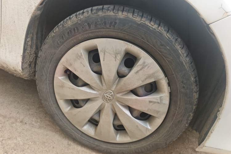 Used Toyota YARiS L Zhi Xuan 2017 1.5E CVT Enhanced Performance Edition Right Front Wheel Hub