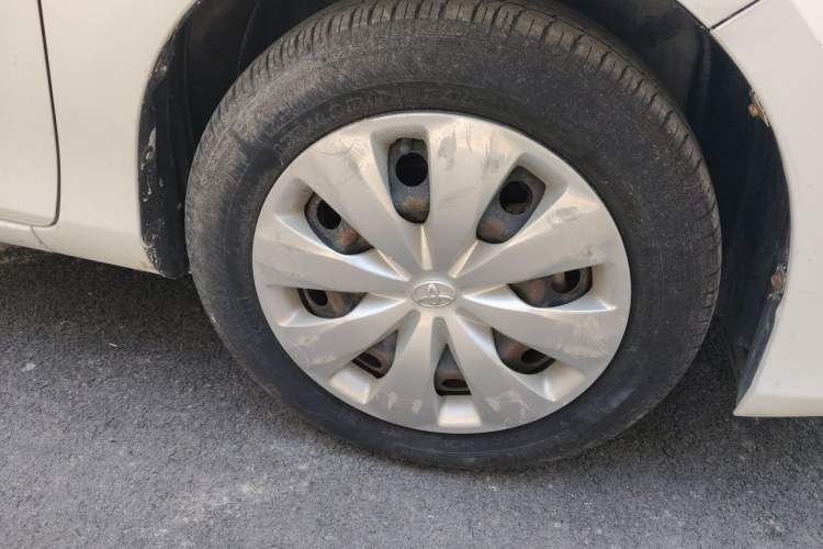 Used Toyota YARiS L Zhi Xuan 2017 1.5E CVT Enhanced Performance Edition Right Front Wheel Hub