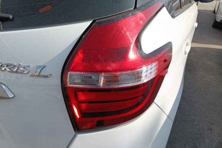 Used Toyota YARiS L Zhi Xuan 2017 1.5E CVT Enhanced Performance Edition Right Rear Taillight