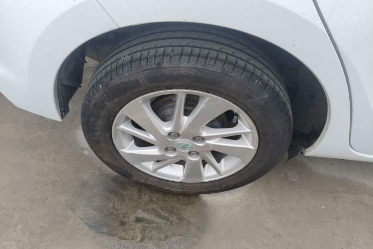 Used Toyota YARiS L Zhi Xuan 2017 1.5E CVT Enhanced Performance Edition Right Rear Wheel Hub