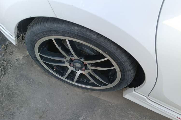 Used Toyota YARiS L Zhi Xuan 2017 1.5E CVT Enhanced Performance Edition Right Rear Wheel Hub