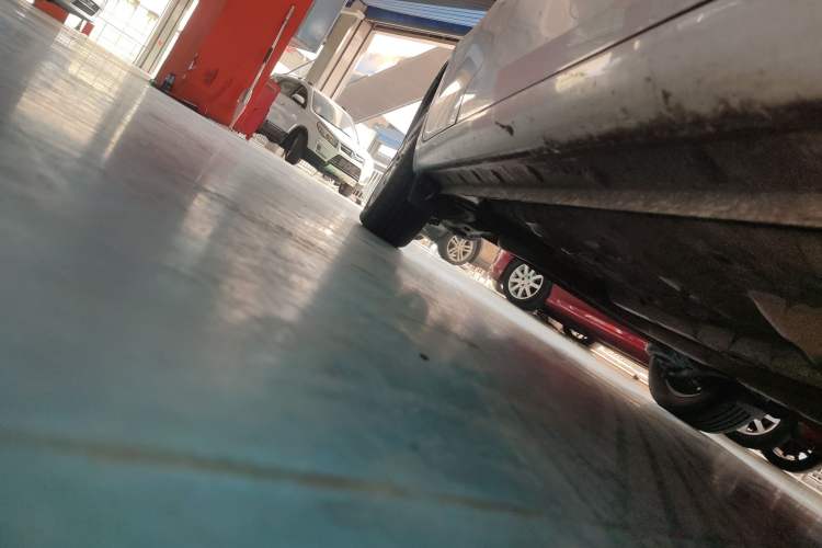 Used Toyota YARiS L Zhi Xuan 2017 1.5E CVT Enhanced Performance Edition Right Side Sill