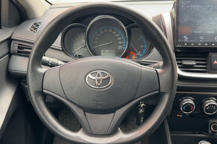 Used Toyota YARiS L Zhi Xuan 2017 1.5E CVT Enhanced Performance Edition Steering Wheel