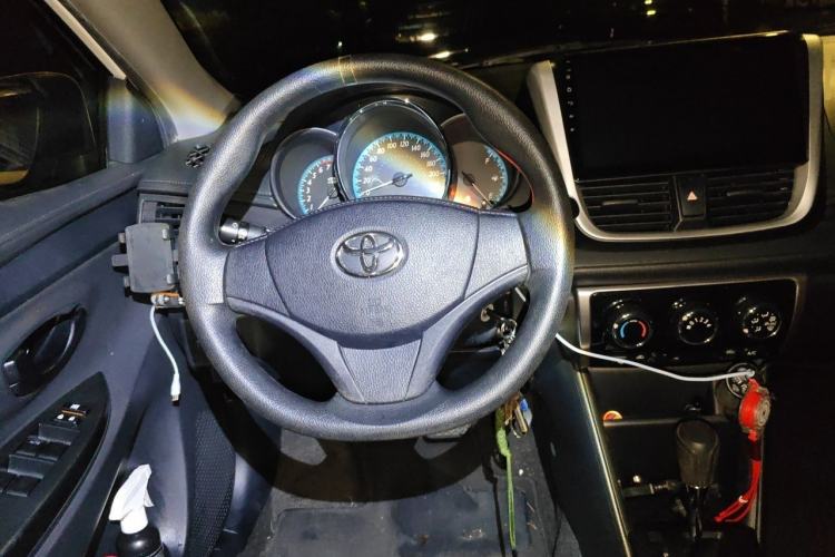 Used Toyota YARiS L Zhi Xuan 2017 1.5E CVT Enhanced Performance Edition Steering Wheel