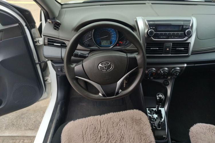Used Toyota YARiS L Zhi Xuan 2017 1.5E CVT Enhanced Performance Edition Steering Wheel