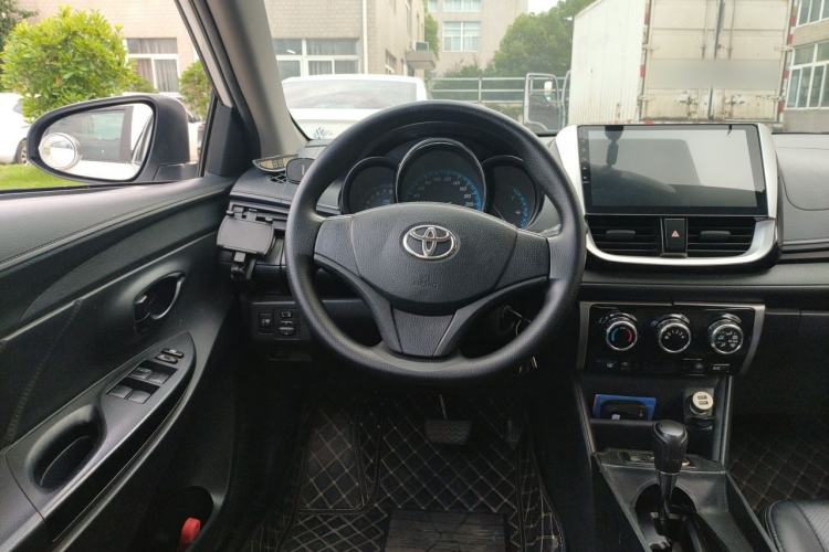 Used Toyota YARiS L Zhi Xuan 2017 1.5E CVT Enhanced Performance Edition Steering Wheel