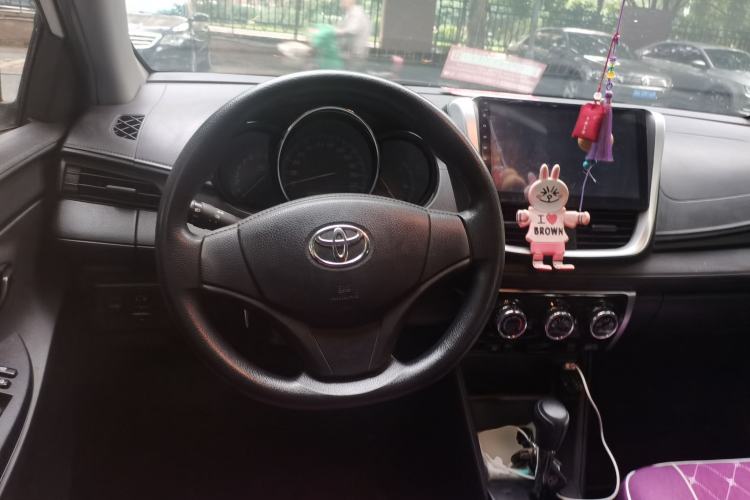 Used Toyota YARiS L Zhi Xuan 2017 1.5E CVT Enhanced Performance Edition Steering Wheel