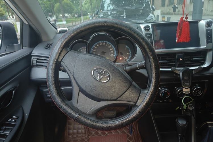 Used Toyota YARiS L Zhi Xuan 2017 1.5E CVT Enhanced Performance Edition Steering Wheel