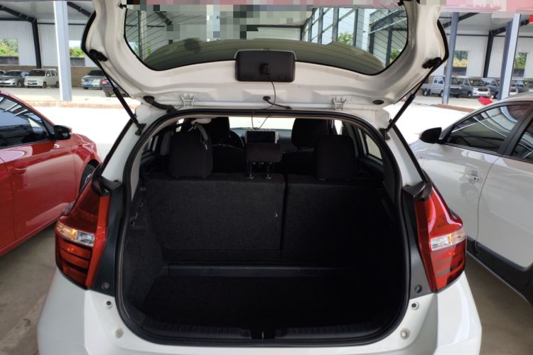 Used Toyota YARiS L Zhi Xuan 2017 1.5E CVT Enhanced Performance Edition Trunk