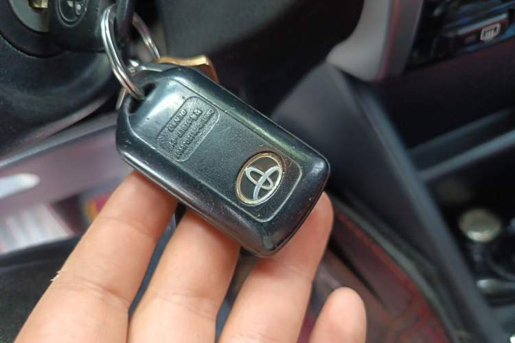 Used Toyota YARiS L Zhi Xuan 2017 1.5E CVT Enhanced Performance Edition Vehicle Key