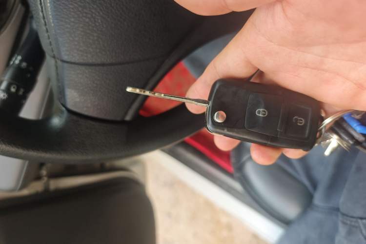 Used Toyota YARiS L Zhi Xuan 2017 1.5E CVT Enhanced Performance Edition Vehicle Key