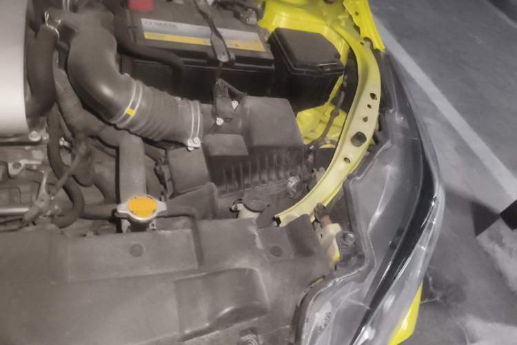 Used Toyota YARiS L Zhi Xuan 2017 1.5E CVT Enhanced Performance Edition Engine Bay Left