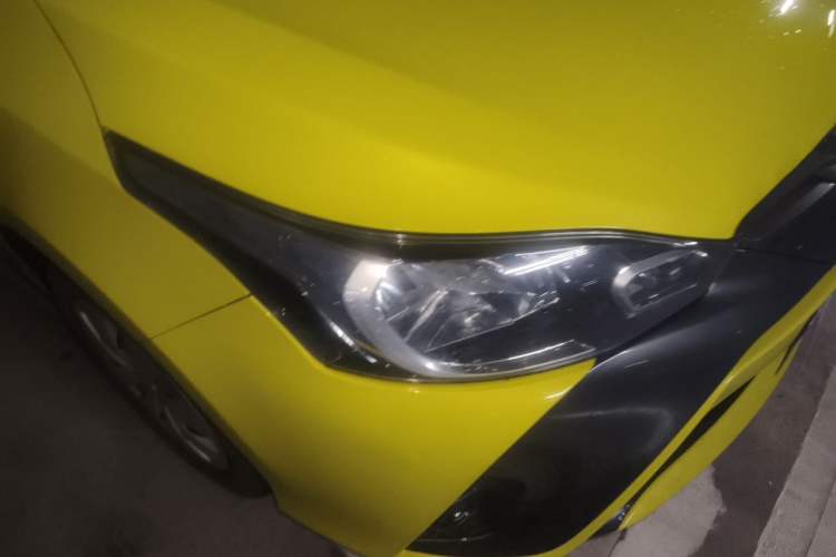 Used Toyota YARiS L Zhi Xuan 2017 1.5E CVT Enhanced Performance Edition Right Front Headlight