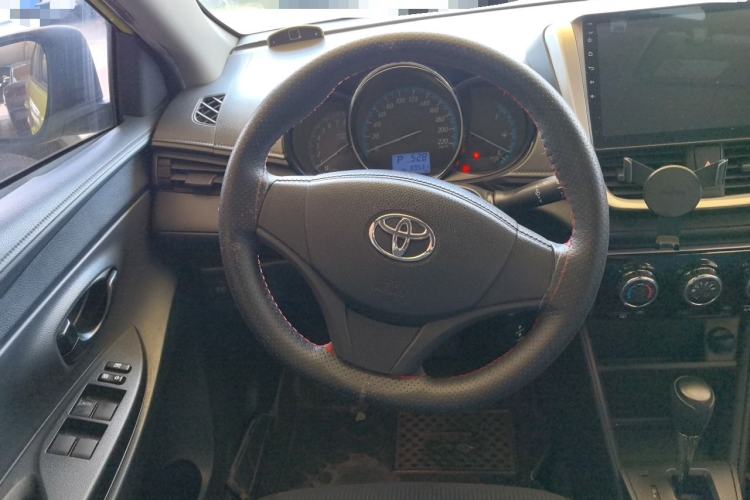 Used Toyota YARiS L Zhi Xuan 2017 1.5E CVT Enhanced Performance Edition Steering Wheel
