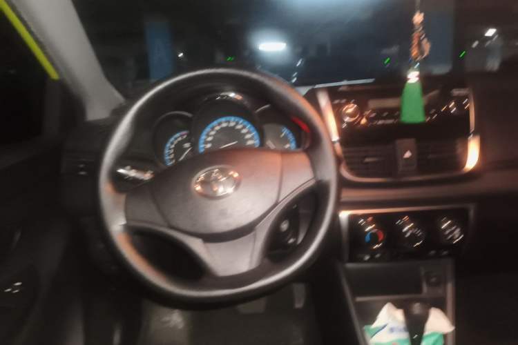 Used Toyota YARiS L Zhi Xuan 2017 1.5E CVT Enhanced Performance Edition Steering Wheel