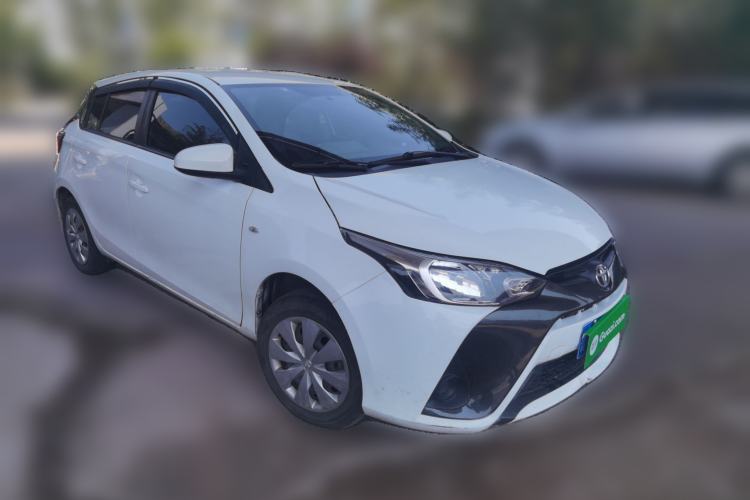Used Toyota YARiS L Zhi Xuan 2018 1.5E CVT Champion Limited Edition Front Right 45 Deg