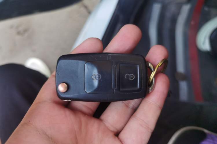 Used Toyota YARiS L Zhi Xuan 2018 1.5E CVT Champion Limited Edition Vehicle Key