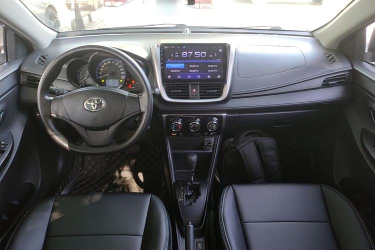 Used Toyota YARiS L Zhi Xuan 2019 1.5E CVT Dynamic Edition China VI compliant Center Console