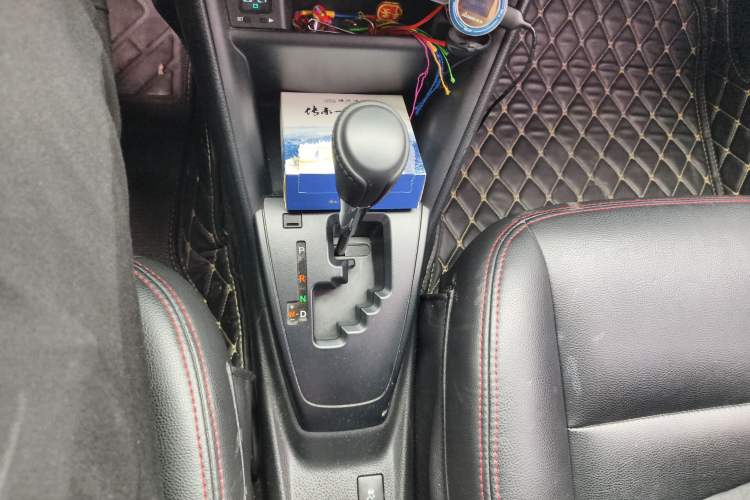 Used Toyota YARiS L Zhi Xuan 2019 1.5E CVT Dynamic Edition China VI compliant Gear Lever