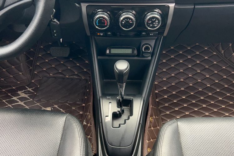 Used Toyota YARiS L Zhi Xuan 2019 1.5E CVT Dynamic Edition China VI compliant Interior 9