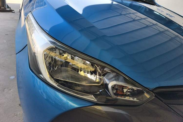 Used Toyota YARiS L Zhi Xuan 2019 1.5E CVT Dynamic Edition China VI compliant Right Front Headlight