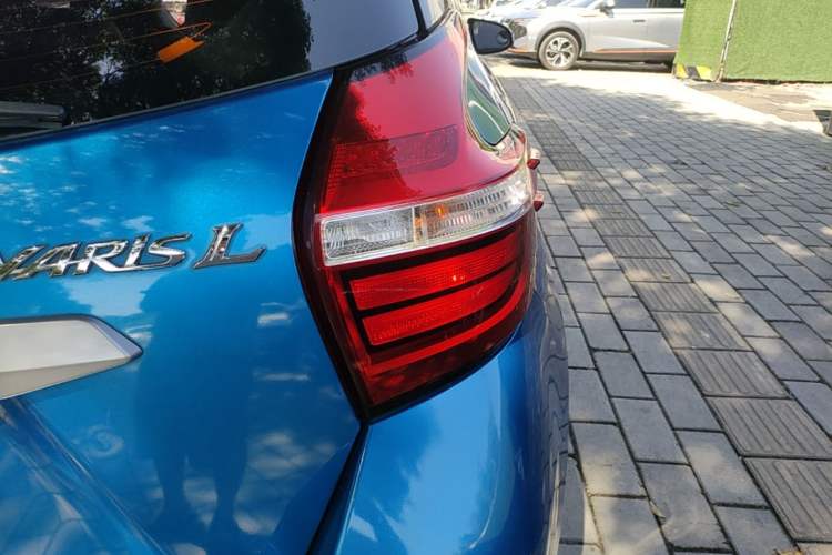 Used Toyota YARiS L Zhi Xuan 2019 1.5E CVT Dynamic Edition China VI compliant Right Rear Taillight
