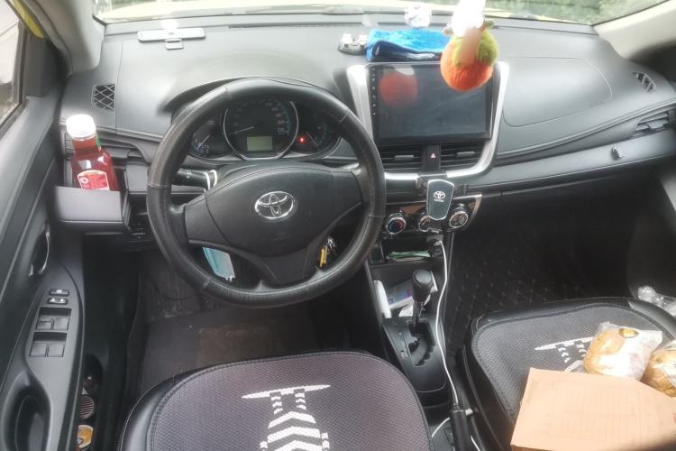 Used Toyota YARiS L Zhi Xuan 2019 1.5E CVT Dynamic Edition China VI compliant Center Console