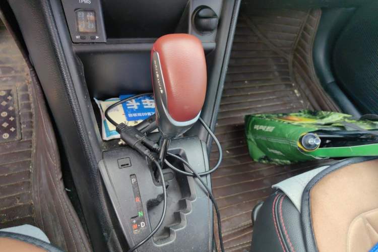 Used Toyota YARiS L Zhi Xuan 2019 1.5E CVT Dynamic Edition China VI compliant Gear Lever