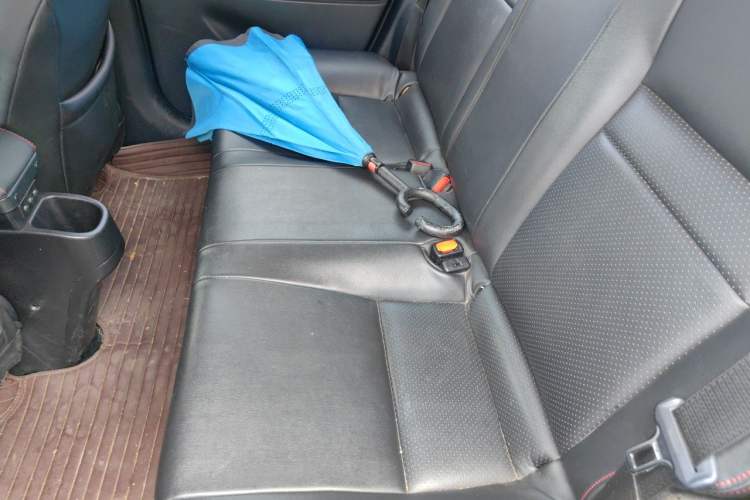 Used Toyota YARiS L Zhi Xuan 2019 1.5E CVT Dynamic Edition China VI compliant Left Rear Seat