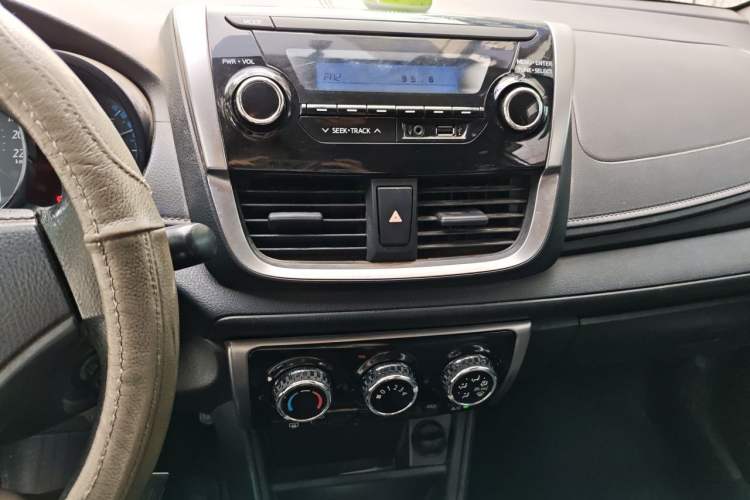 Used Toyota YARiS L Zhi Xuan 2019 1.5E CVT Dynamic Edition China VI compliant Audio And AC Panel