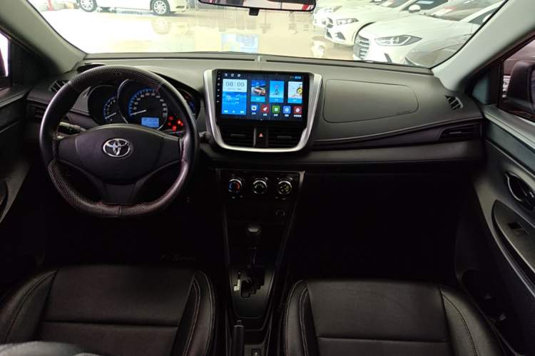 Used Toyota YARiS L Zhi Xuan 2019 1.5E CVT Dynamic Edition China VI compliant Center Console