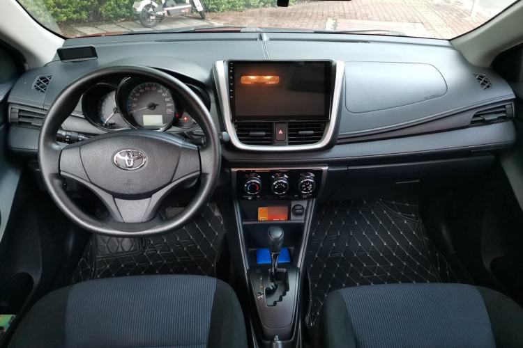 Used Toyota YARiS L Zhi Xuan 2019 1.5E CVT Dynamic Edition China VI compliant Center Console