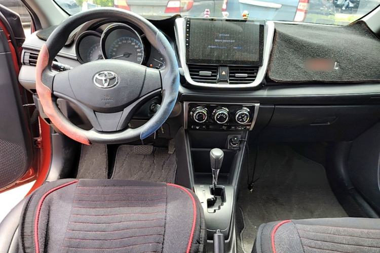Used Toyota YARiS L Zhi Xuan 2019 1.5E CVT Dynamic Edition China VI compliant Center Console