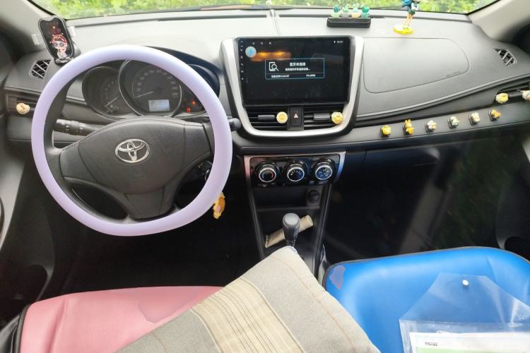 Used Toyota YARiS L Zhi Xuan 2019 1.5E CVT Dynamic Edition China VI compliant Center Console