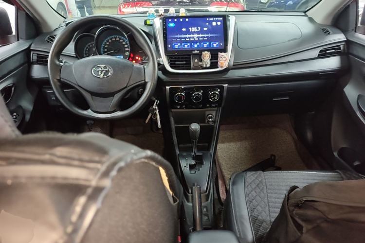 Used Toyota YARiS L Zhi Xuan 2019 1.5E CVT Dynamic Edition China VI compliant Center Console