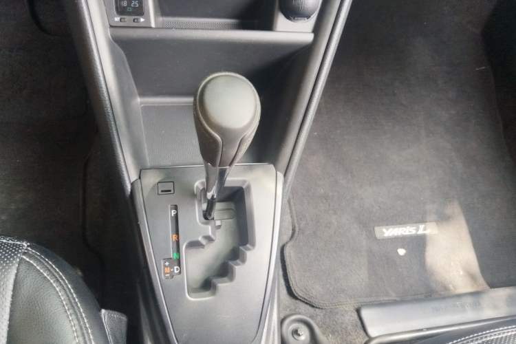 Used Toyota YARiS L Zhi Xuan 2019 1.5E CVT Enhanced Version China VI Standard Gear Lever