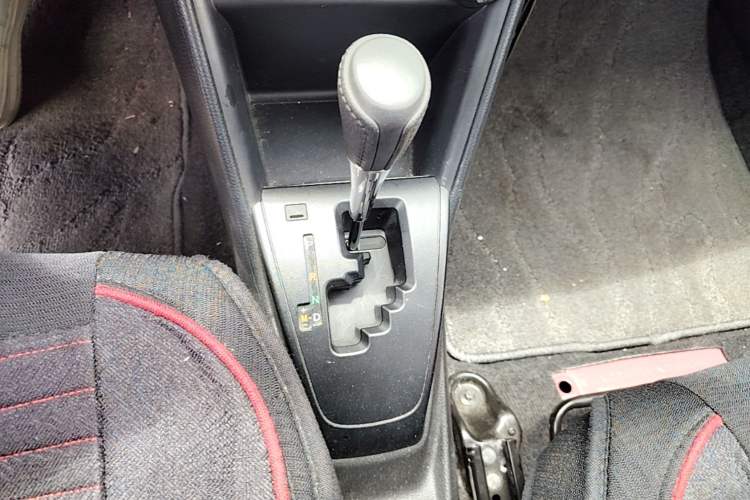 Used Toyota YARiS L Zhi Xuan 2019 1.5E CVT Dynamic Edition China VI compliant Gear Lever