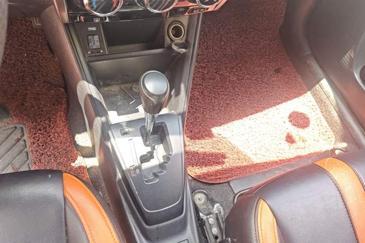 Used Toyota YARiS L Zhi Xuan 2019 1.5E CVT Dynamic Edition China VI compliant Gear Lever