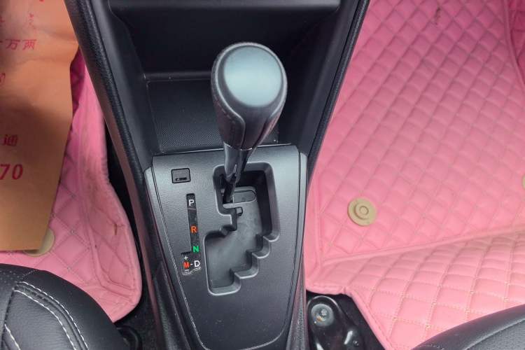 Used Toyota YARiS L Zhi Xuan 2019 1.5E CVT Dynamic Edition China VI compliant Gear Lever