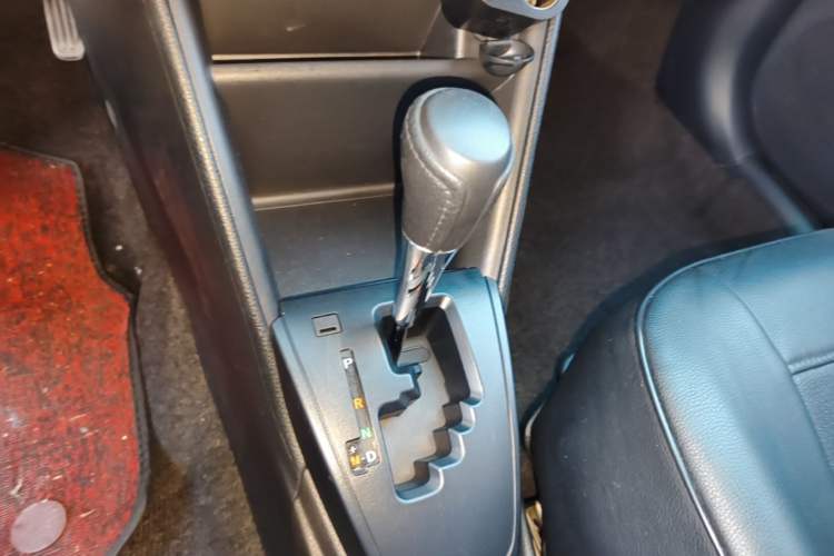 Used Toyota YARiS L Zhi Xuan 2019 1.5E CVT Dynamic Edition China VI compliant Gear Lever