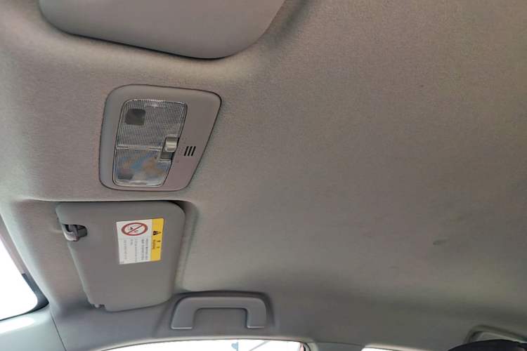 Used Toyota YARiS L Zhi Xuan 2019 1.5E CVT Dynamic Edition China VI compliant Headliner