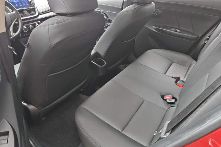 Used Toyota YARiS L Zhi Xuan 2019 1.5G CVT Xuan Dong Sunroof Version China VI Standard Left Rear Seat