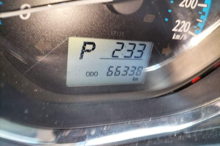 Used Toyota YARiS L Zhi Xuan 2019 1.5E CVT Dynamic Edition China VI compliant Odometer Close Up