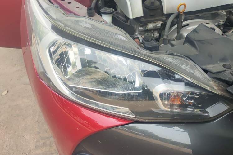 Used Toyota YARiS L Zhi Xuan 2019 1.5E CVT Dynamic Edition China VI compliant Right Front Headlight