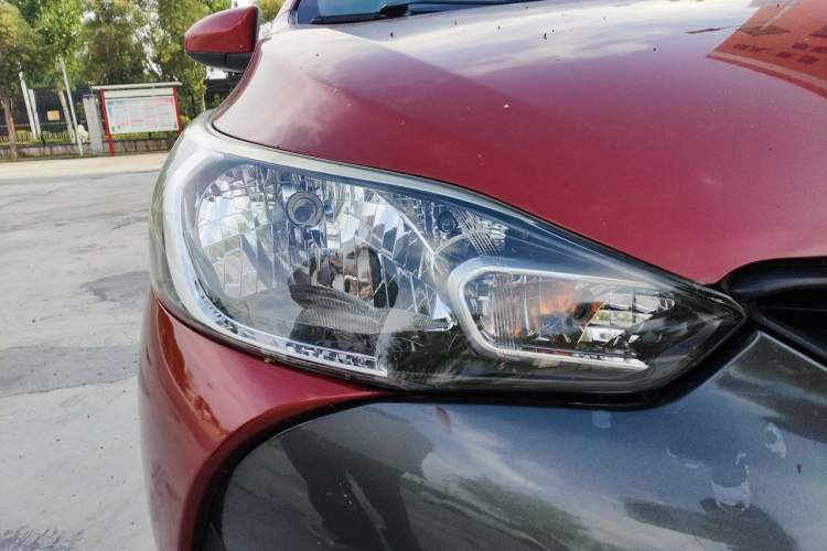 Used Toyota YARiS L Zhi Xuan 2019 1.5E CVT Dynamic Edition China VI compliant Right Front Headlight