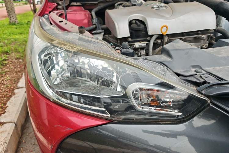 Used Toyota YARiS L Zhi Xuan 2019 1.5E CVT Dynamic Edition China VI compliant Right Front Headlight