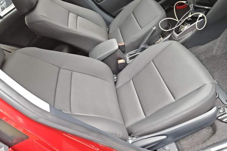 Used Toyota YARiS L Zhi Xuan 2019 1.5G CVT Xuan Dong Sunroof Version China VI Standard Right Front Seat